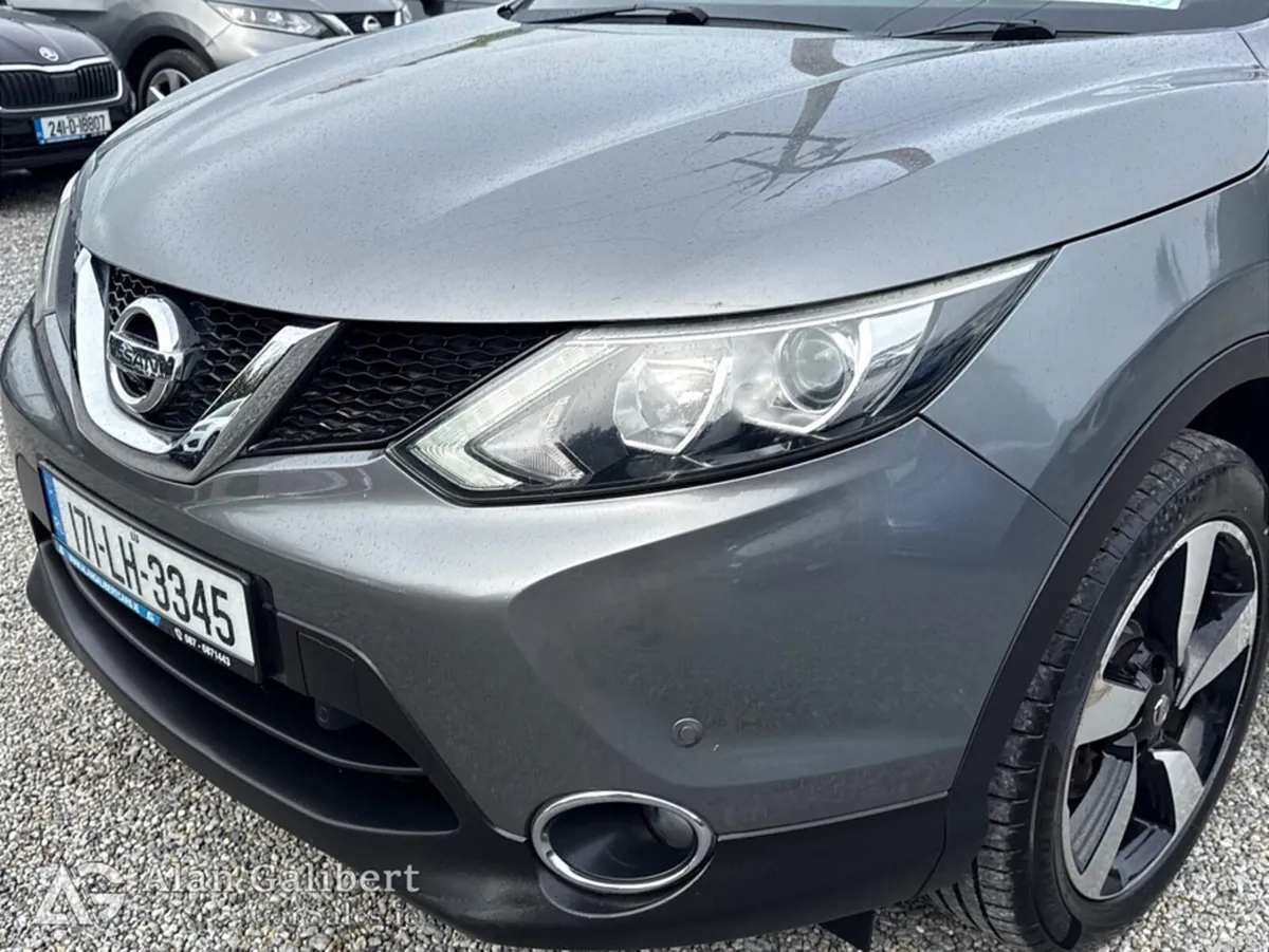 Nissan Qashqai MPV, Diesel, 2017, Grey