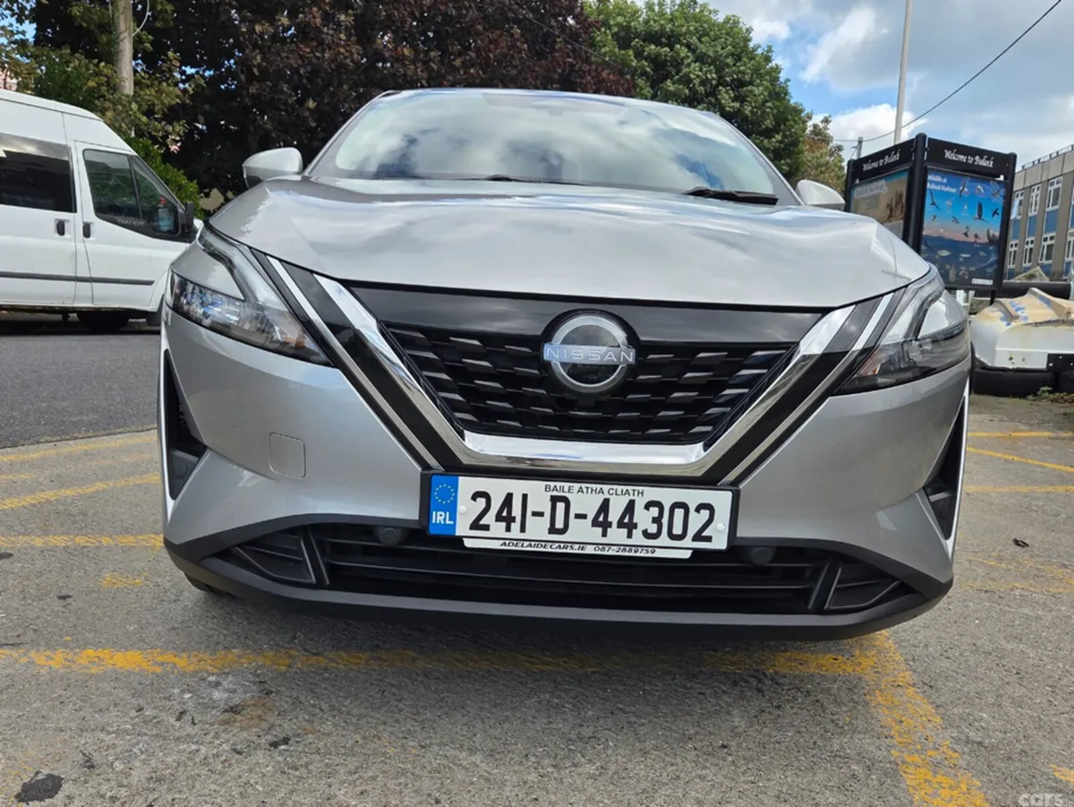 Nissan Qashqai MPV, Petrol, 2024, Grey