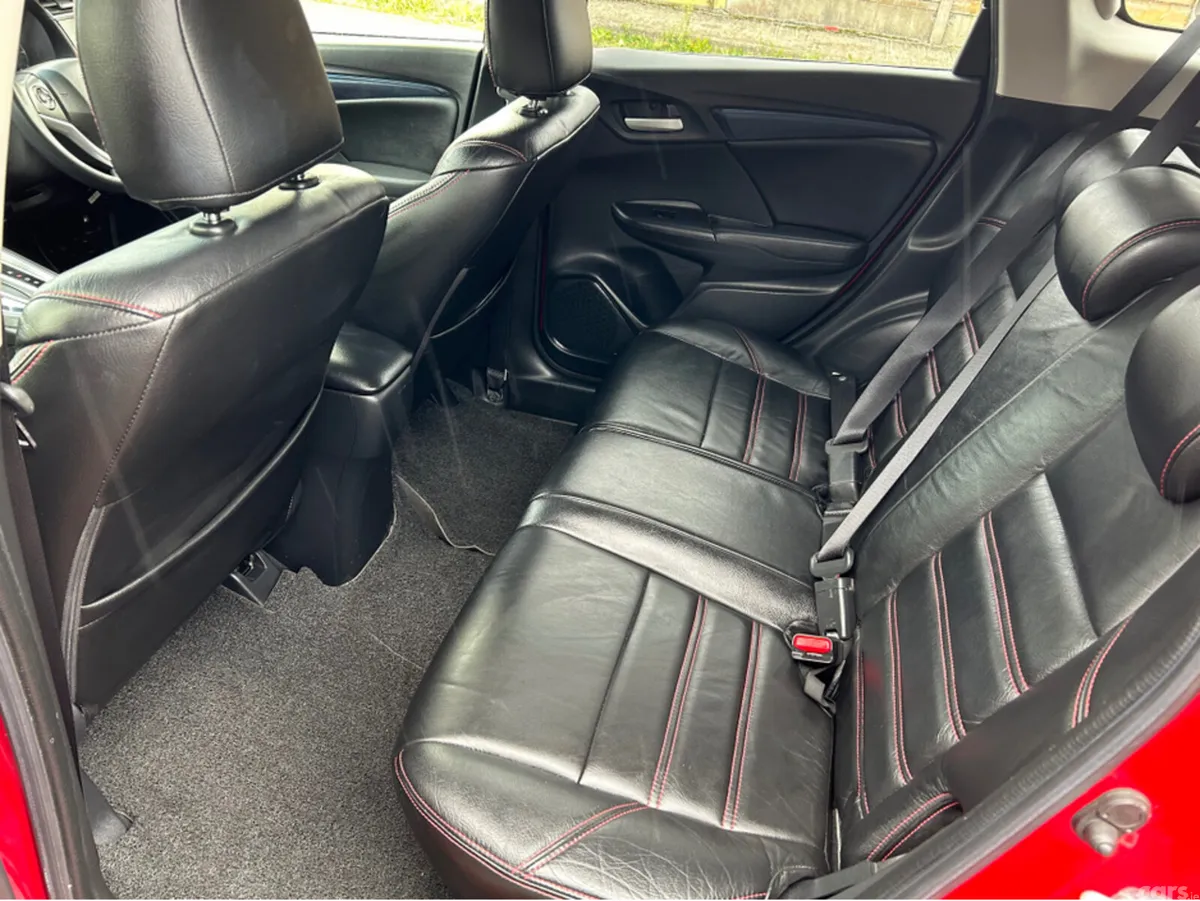 Honda Shuttle Estate, Petrol, 2016, Red