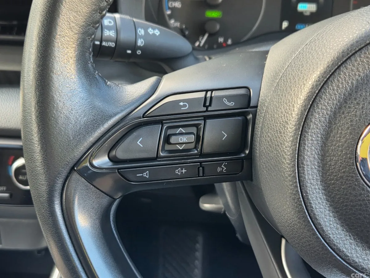 Toyota Yaris Hatchback, Petrol Hybrid, 2023, Grey
