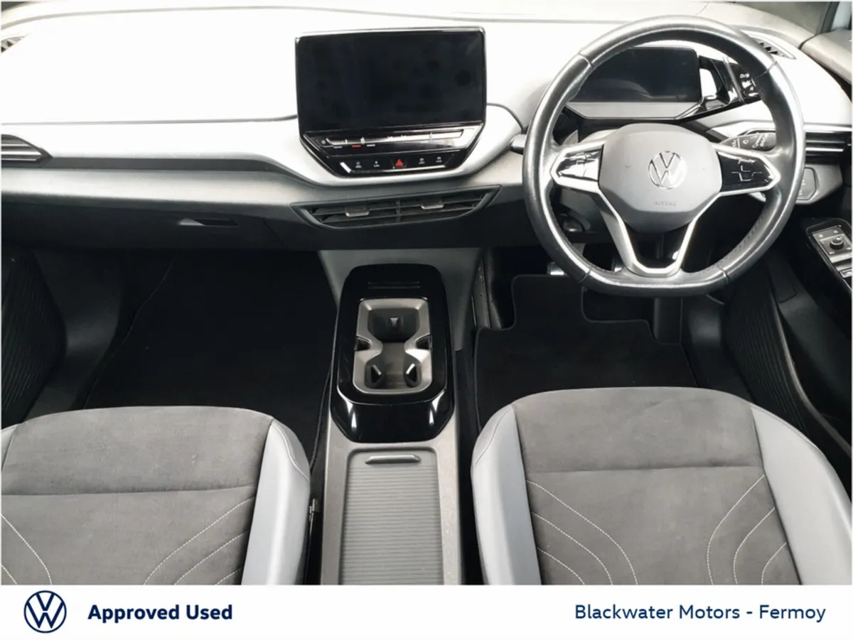 Volkswagen ID.4 Hatchback, Electric, 2023, Grey