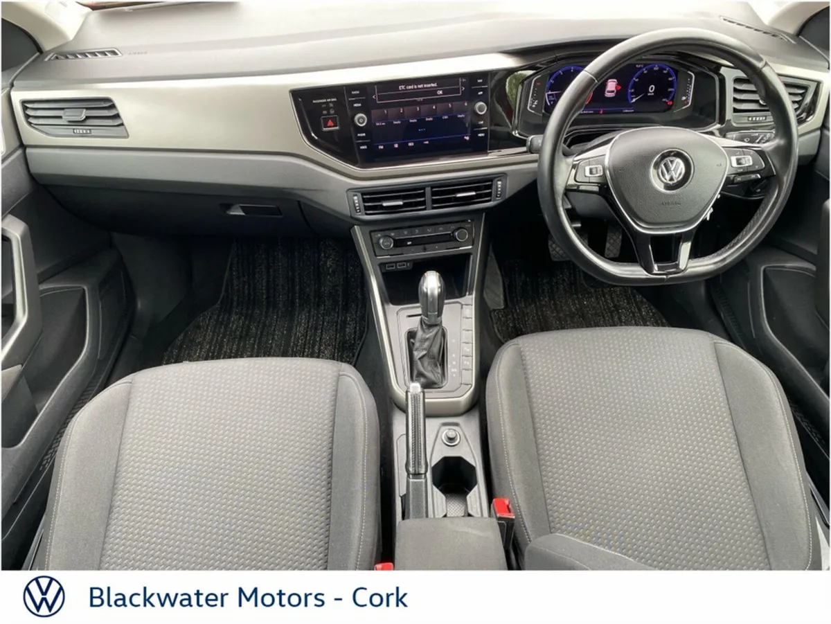Volkswagen Polo Hatchback, Petrol, 2017, 