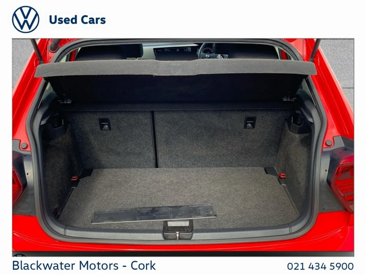 Volkswagen Polo Hatchback, Petrol, 2017, 