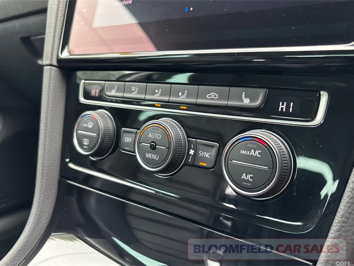 Volkswagen Golf Hatchback, Petrol, 2019, Black
