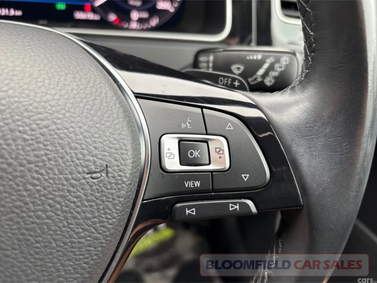 Volkswagen Golf Hatchback, Petrol, 2019, Black