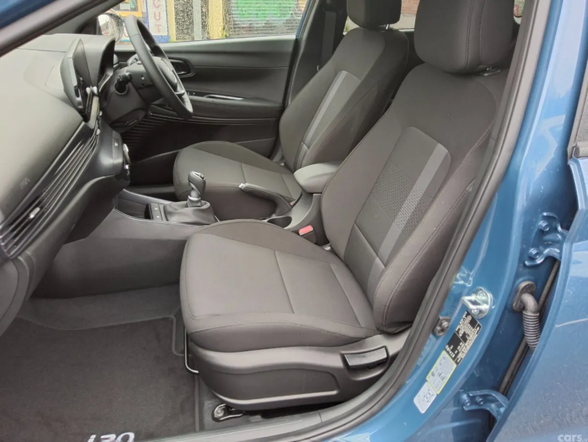 Hyundai i20 Hatchback, Petrol, 2026, Blue