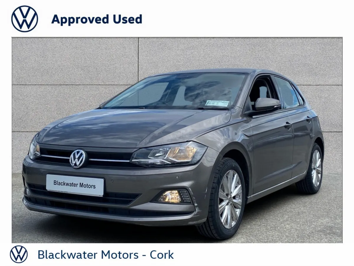 Volkswagen Polo Hatchback, Petrol, 2017, 