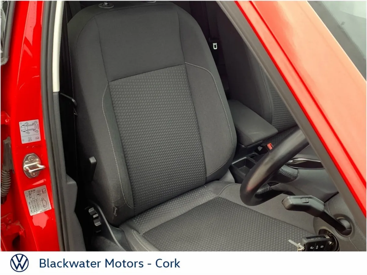 Volkswagen Polo Hatchback, Petrol, 2017, 