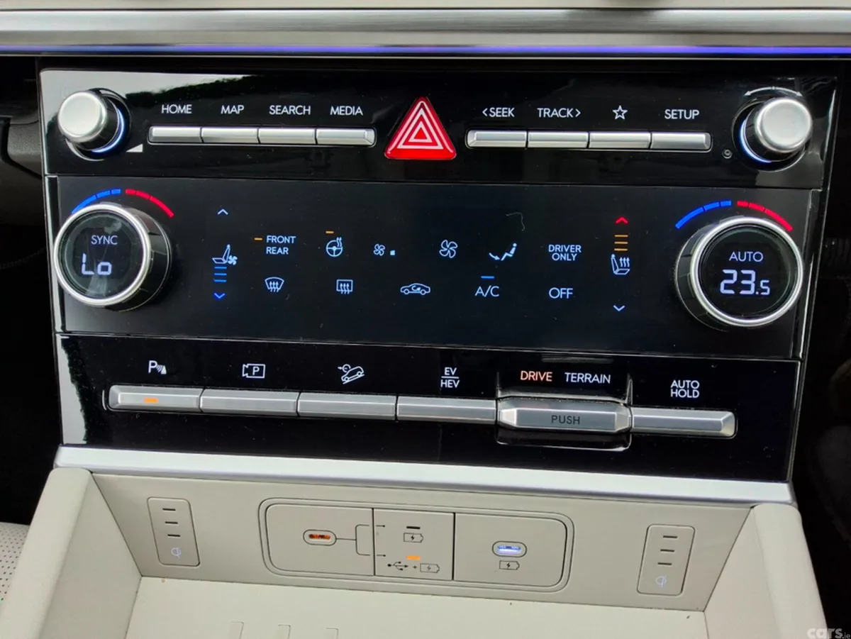 Hyundai Santa Fe SUV, Petrol Plug-in Hybrid, 2026, Black