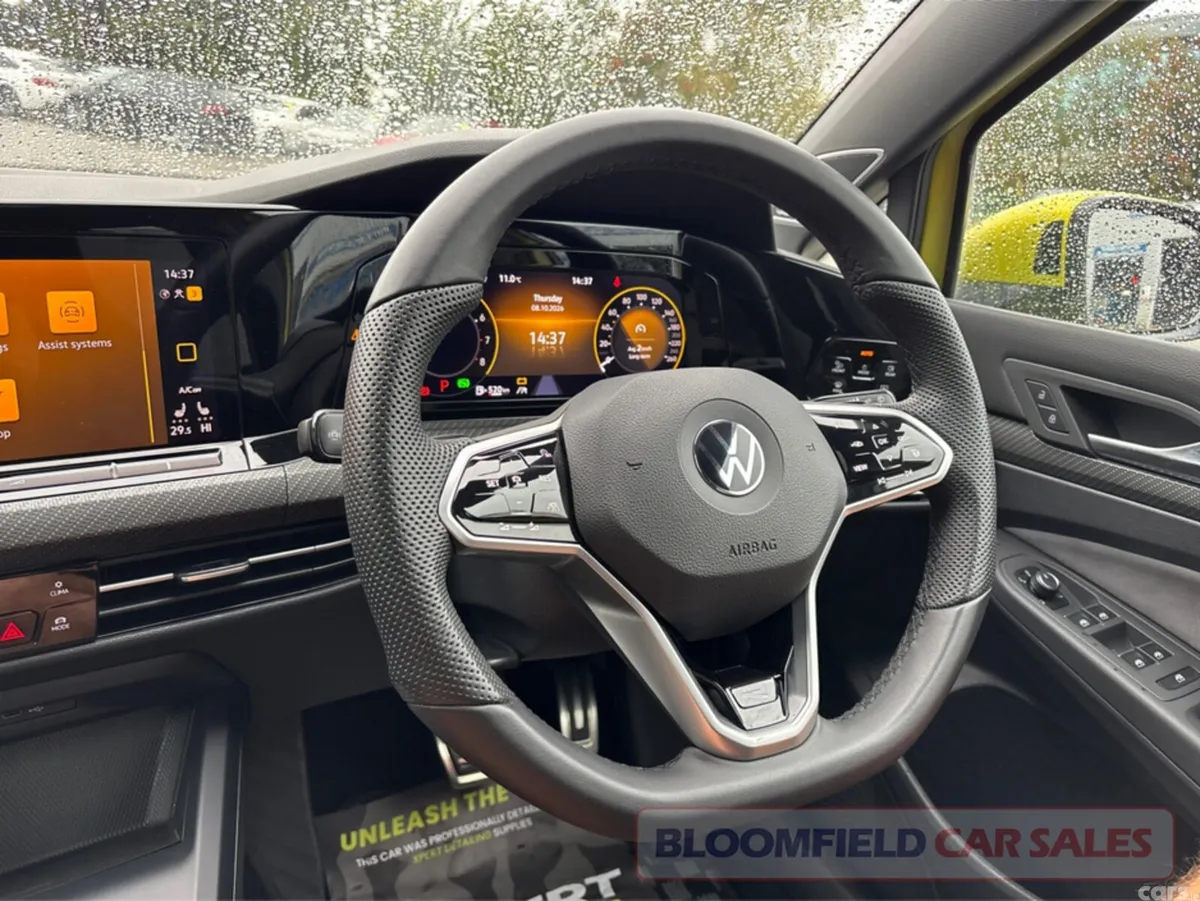 Volkswagen Golf Hatchback, Petrol Hybrid, 2021, Yellow