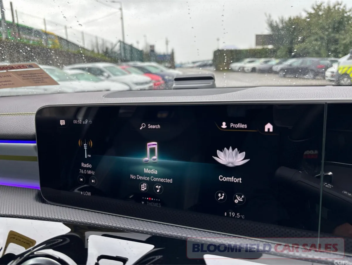 Mercedes-Benz A-Class Hatchback, Petrol, 2018, White