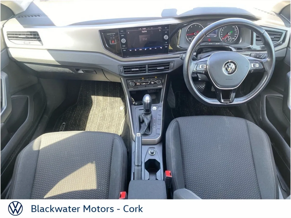 Volkswagen Polo Hatchback, Petrol, 2021, 