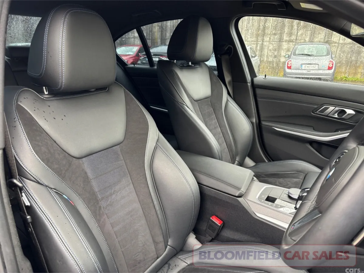 BMW 3-Series Saloon, Diesel, 2019, Black
