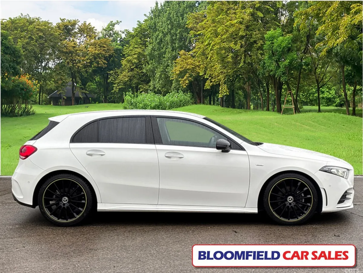 Mercedes-Benz A-Class Hatchback, Petrol, 2018, White