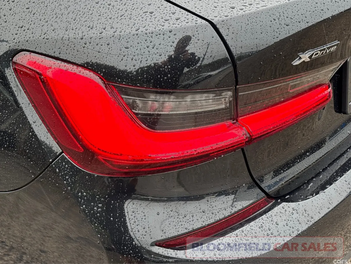 BMW 3-Series Saloon, Diesel, 2019, Black