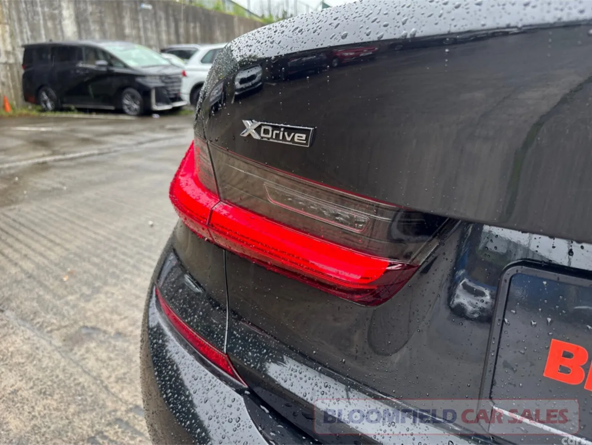 BMW 3-Series Saloon, Diesel, 2019, Black