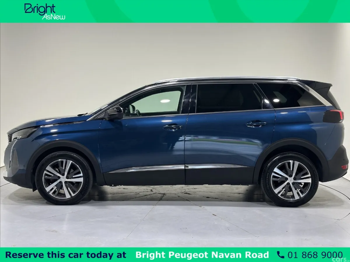 Peugeot 5008 MPV, Diesel, 2023, Blue