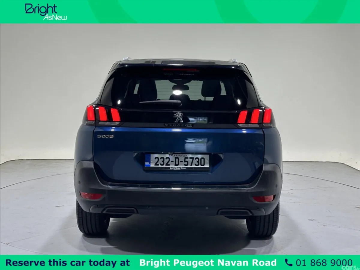 Peugeot 5008 MPV, Diesel, 2023, Blue