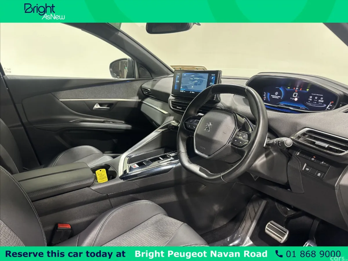 Peugeot 5008 MPV, Diesel, 2023, Blue