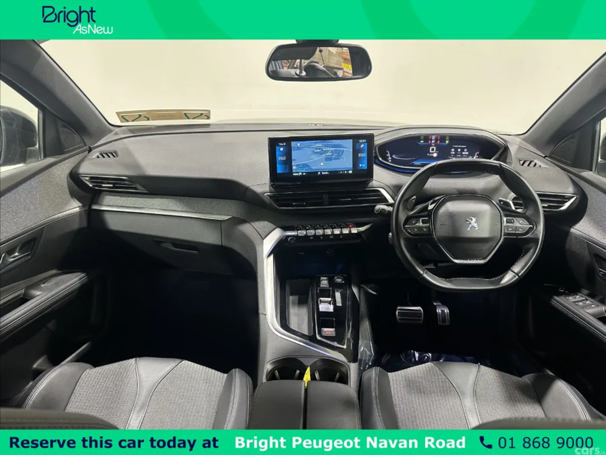 Peugeot 5008 MPV, Diesel, 2023, Blue