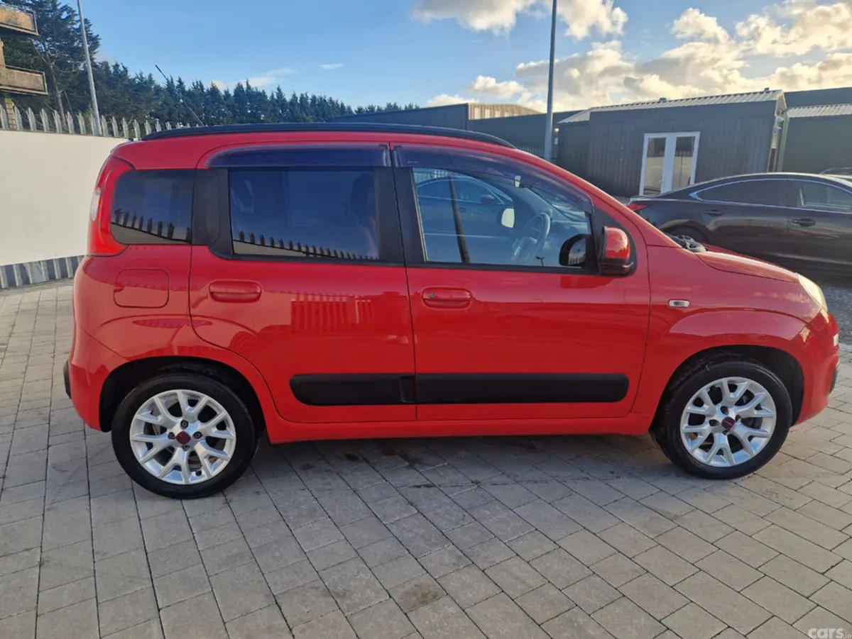 Fiat Panda Hatchback, Petrol, 2017, Red
