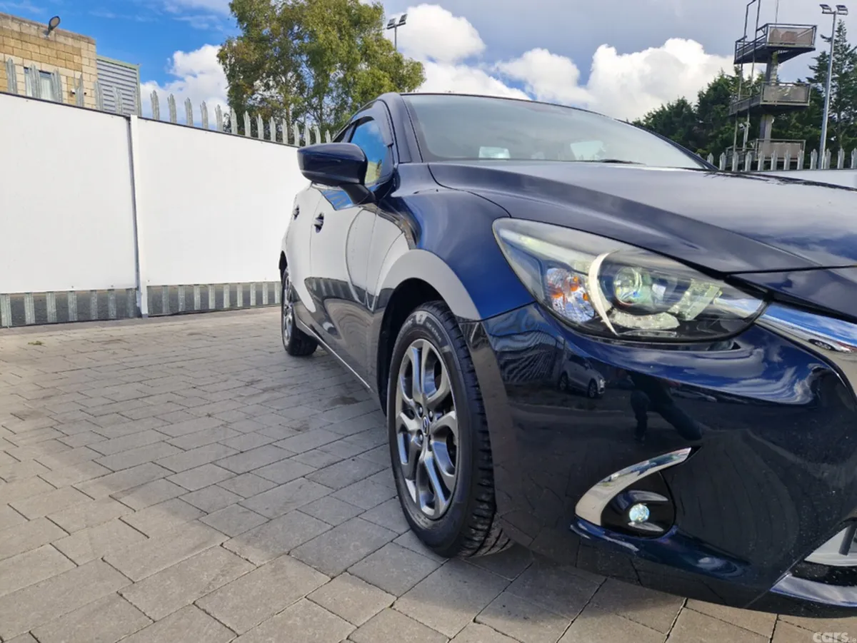 Mazda Demio Hatchback, Diesel, 2017, Blue