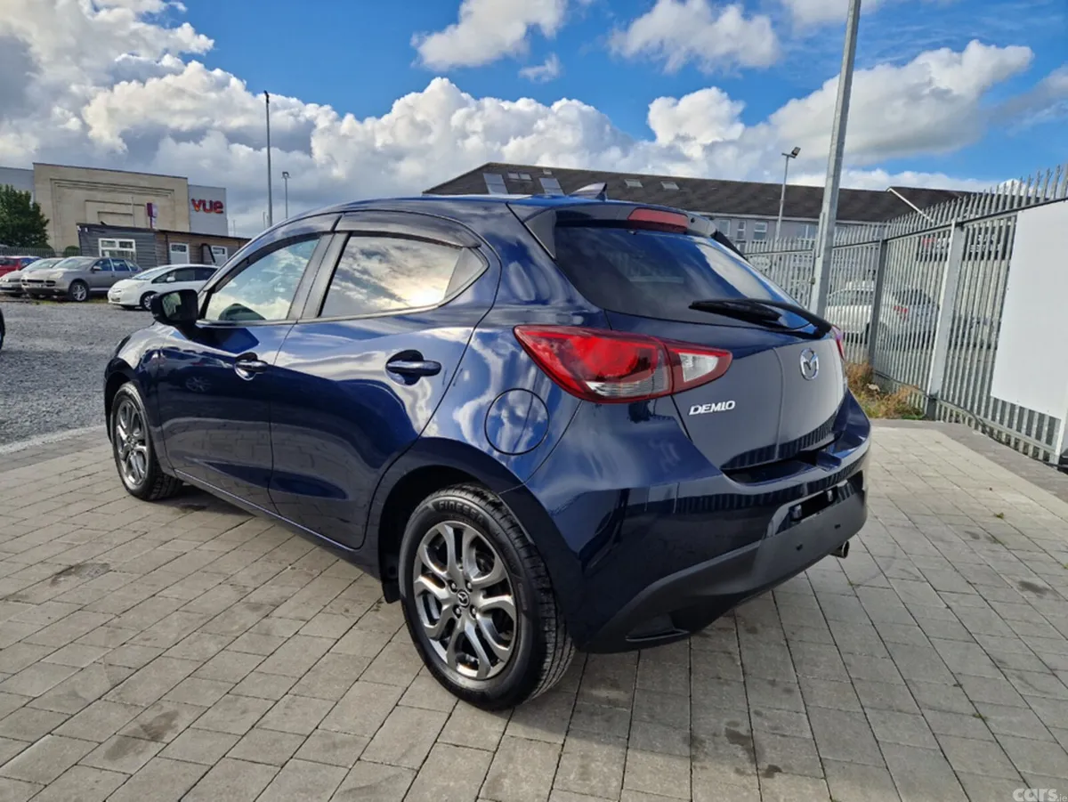 Mazda Demio Hatchback, Diesel, 2017, Blue