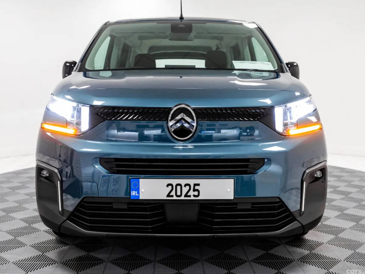 Citroen Berlingo Estate, Electric, 2025, Blue