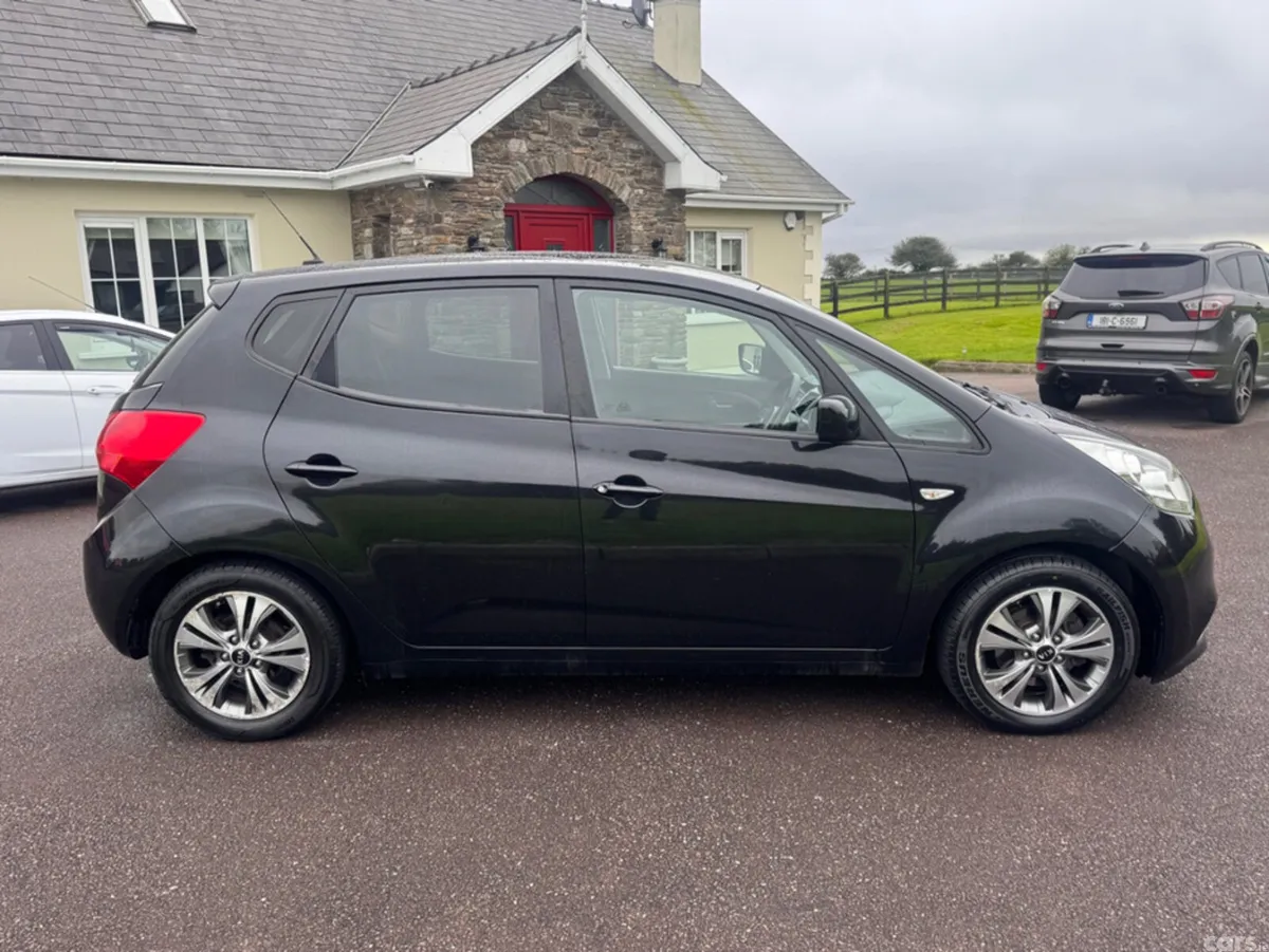 Kia Venga MPV, Diesel, 2017, Black