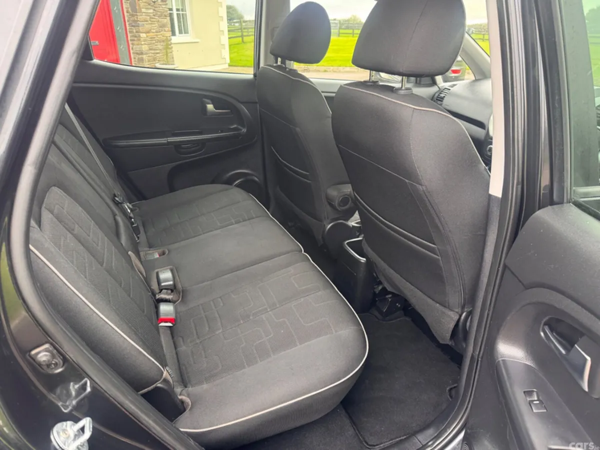 Kia Venga MPV, Diesel, 2017, Black