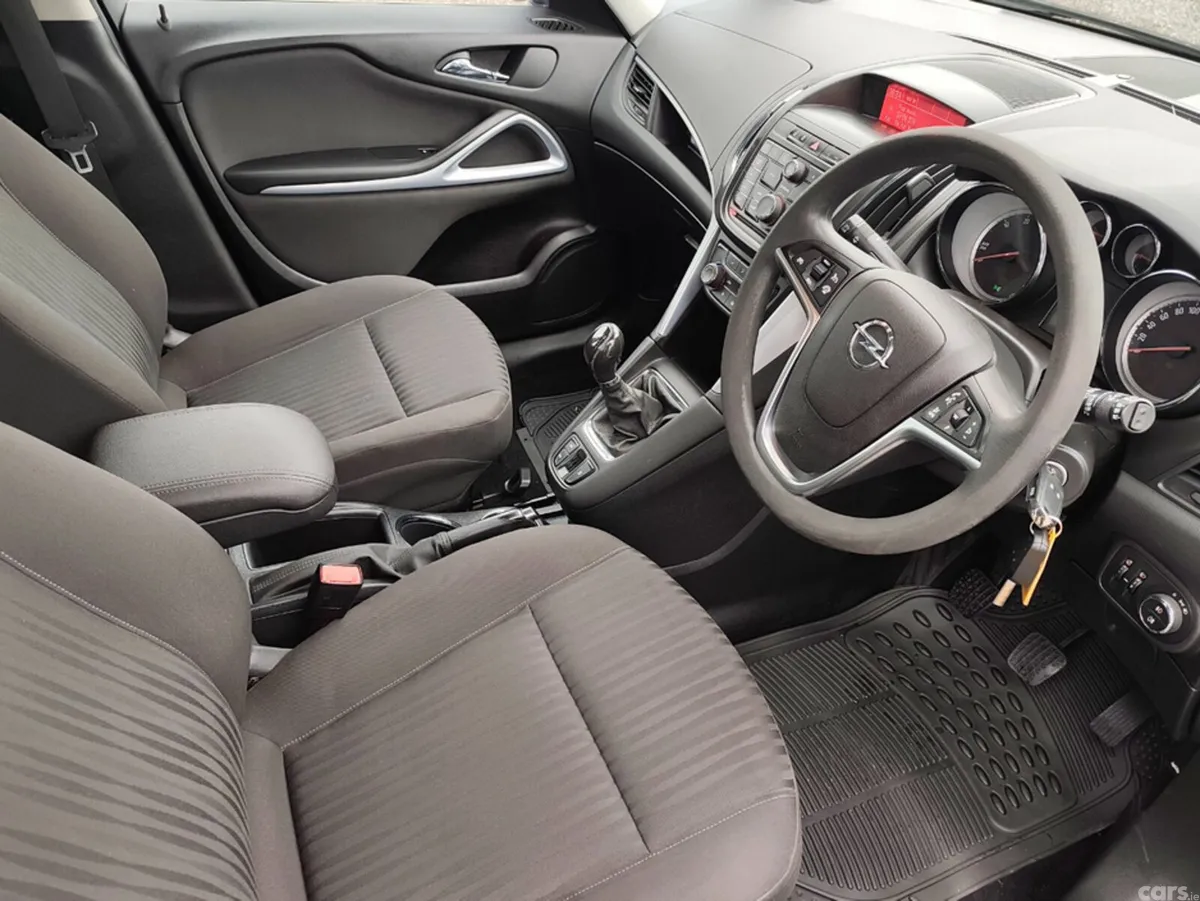 Opel Zafira MPV, Diesel, 2016, Grey