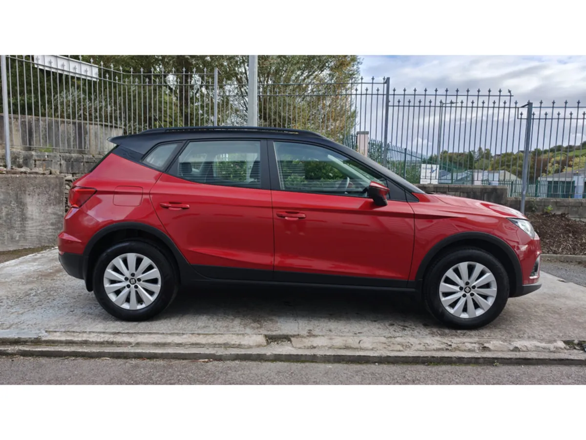 SEAT Arona Hatchback, Petrol, 2019, Black