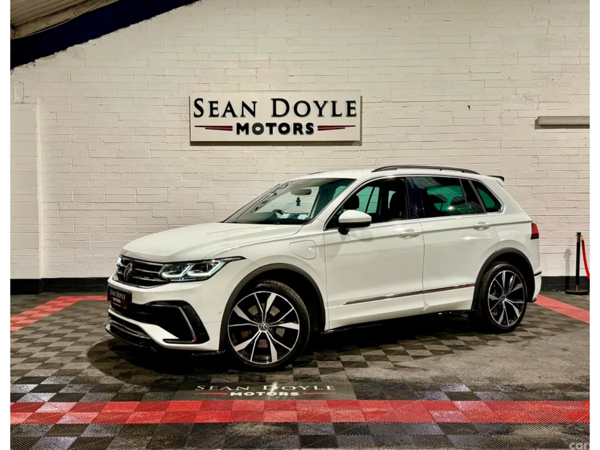 Volkswagen Tiguan SUV, Petrol Plug-in Hybrid, 2022, White