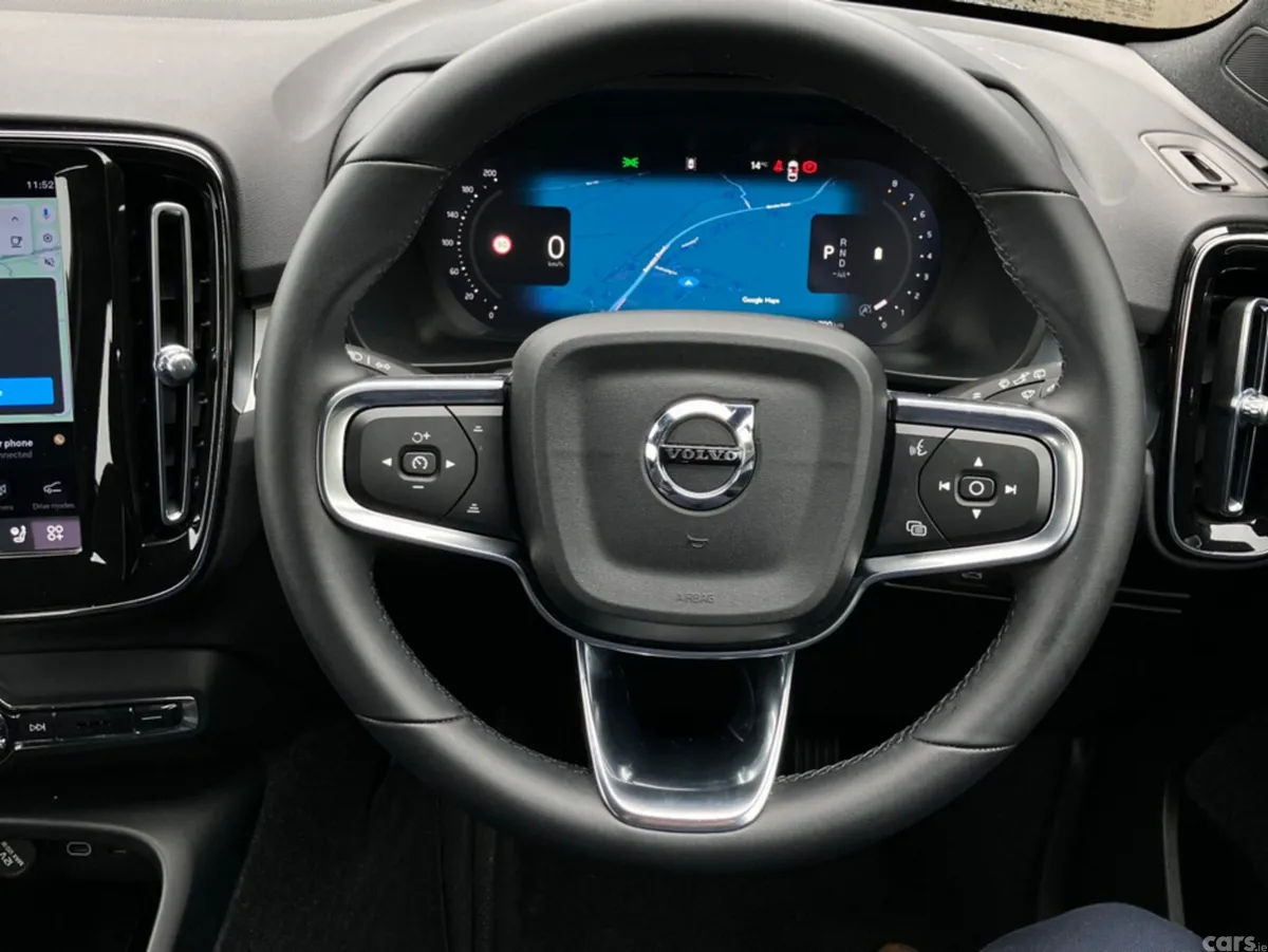 Volvo XC40 SUV, Petrol, 2026, Green