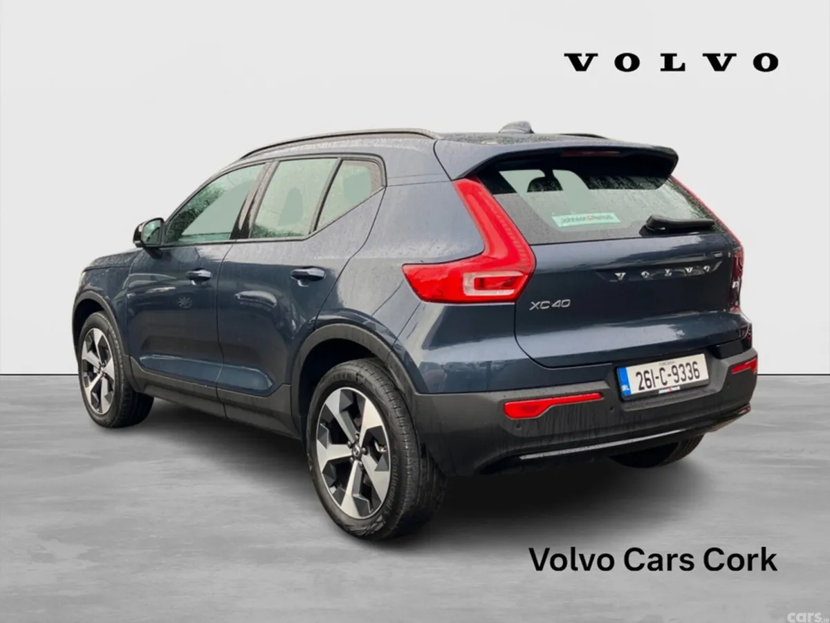 Volvo XC40 SUV, Petrol, 2026, Blue