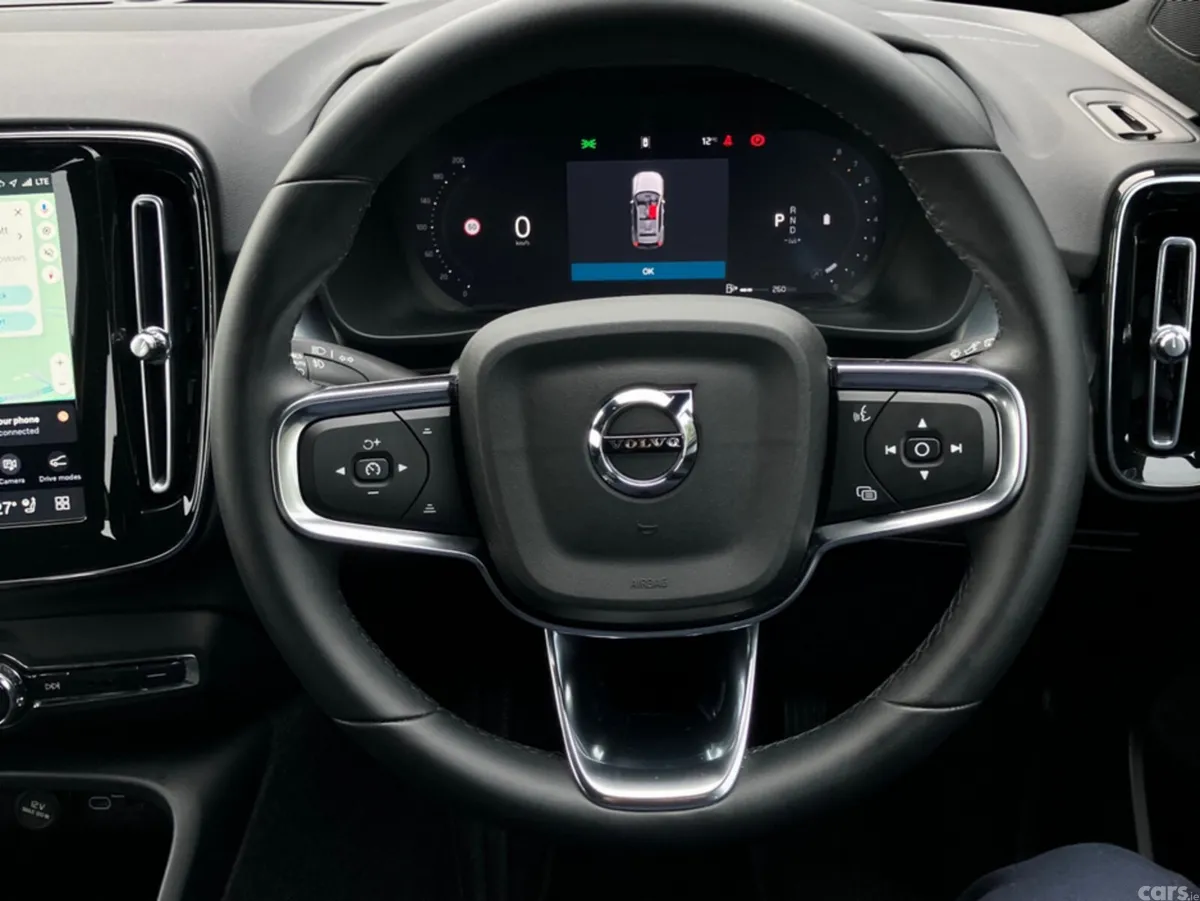 Volvo XC40 SUV, Petrol, 2026, Blue