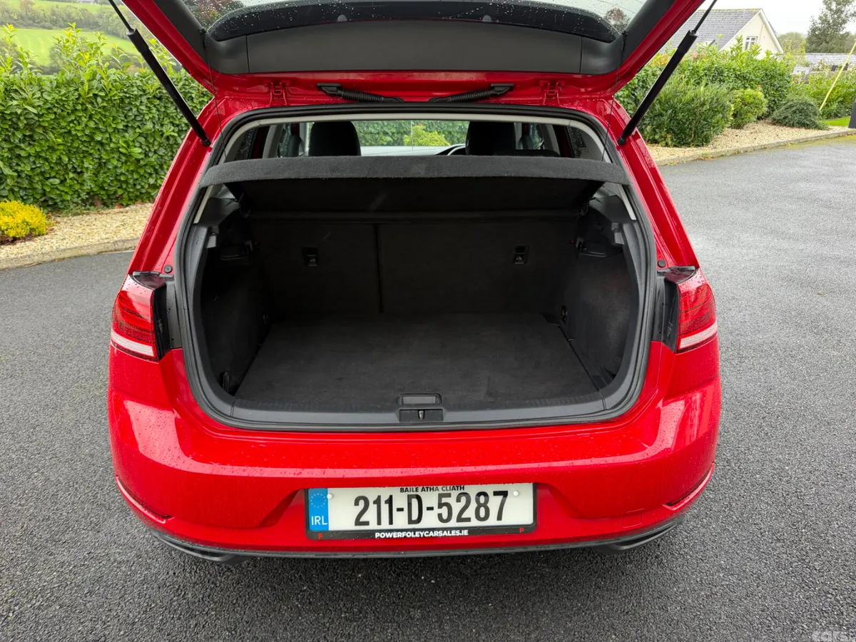 Volkswagen Golf Hatchback, Diesel, 2021, Red