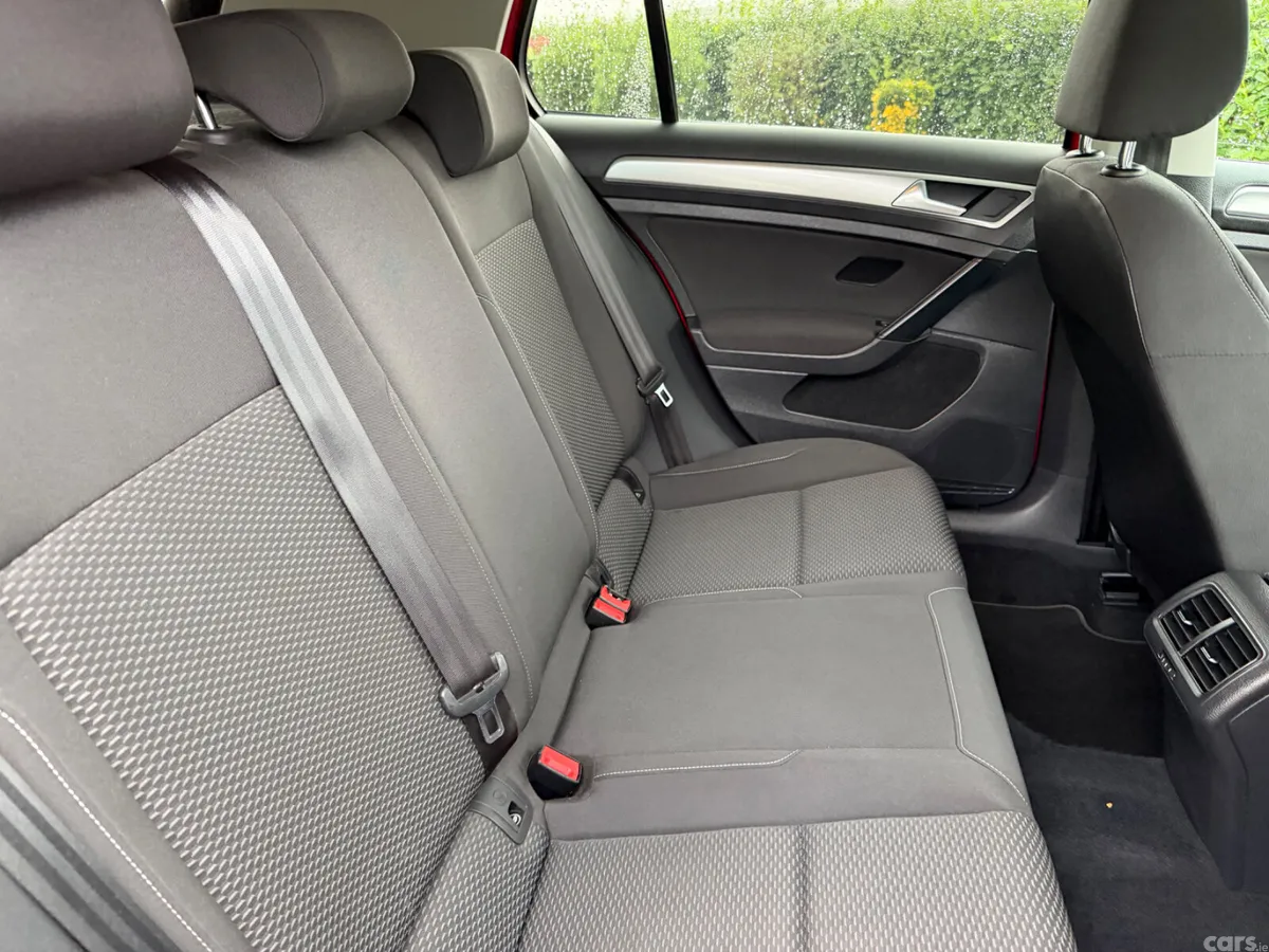 Volkswagen Golf Hatchback, Diesel, 2021, Red