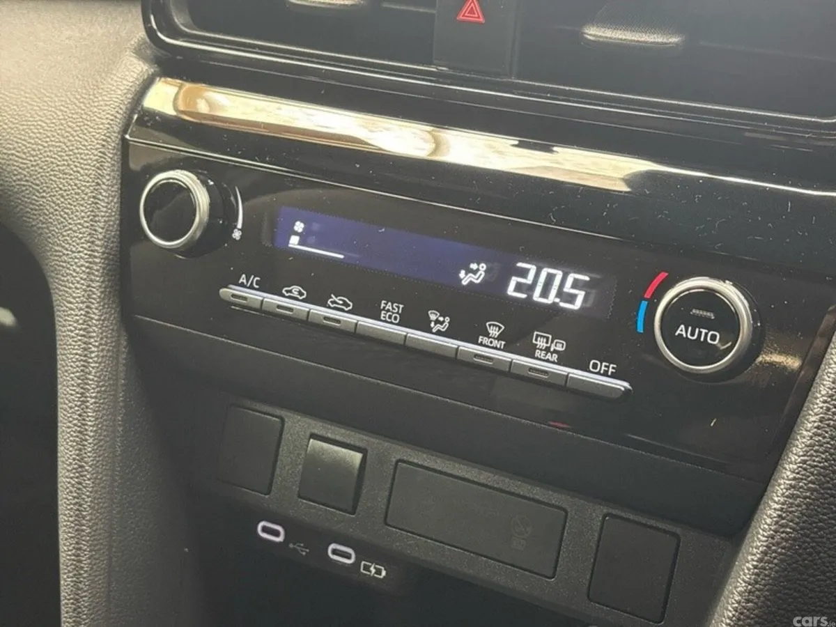 Toyota Yaris Cross Hatchback, Petrol Hybrid, 2026, Black
