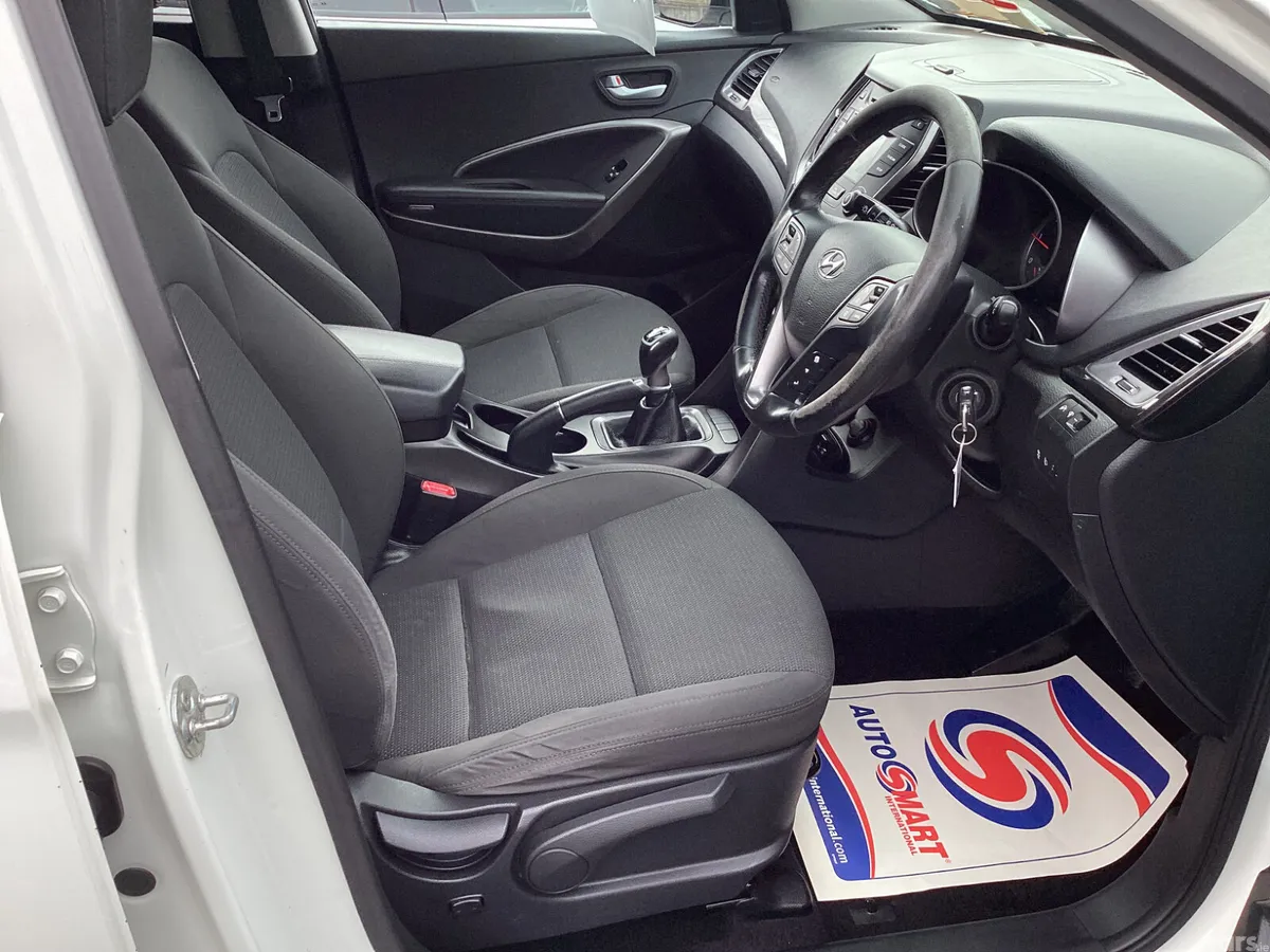 Hyundai Santa Fe SUV, Diesel, 2014, White