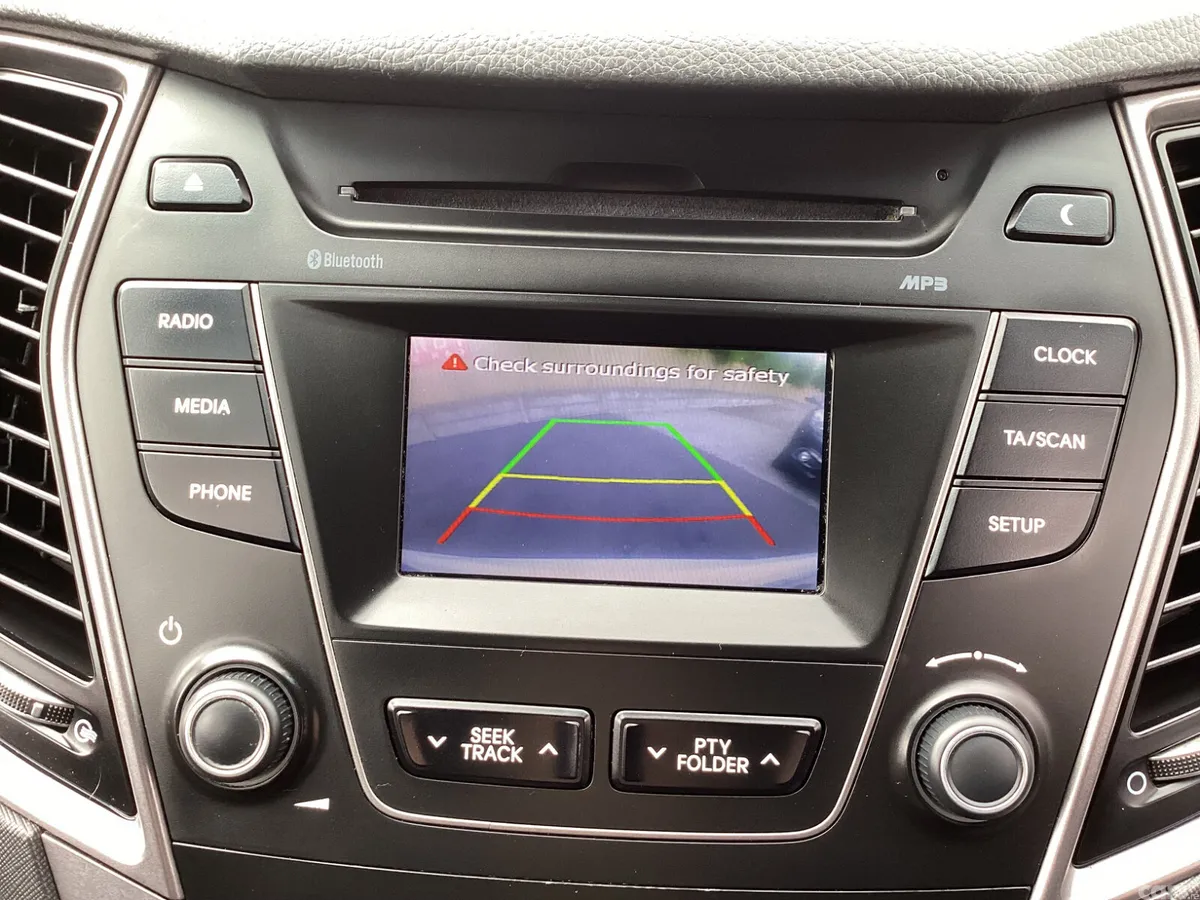 Hyundai Santa Fe SUV, Diesel, 2014, White