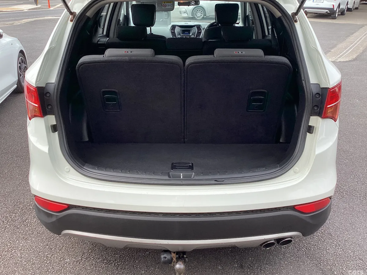 Hyundai Santa Fe SUV, Diesel, 2014, White