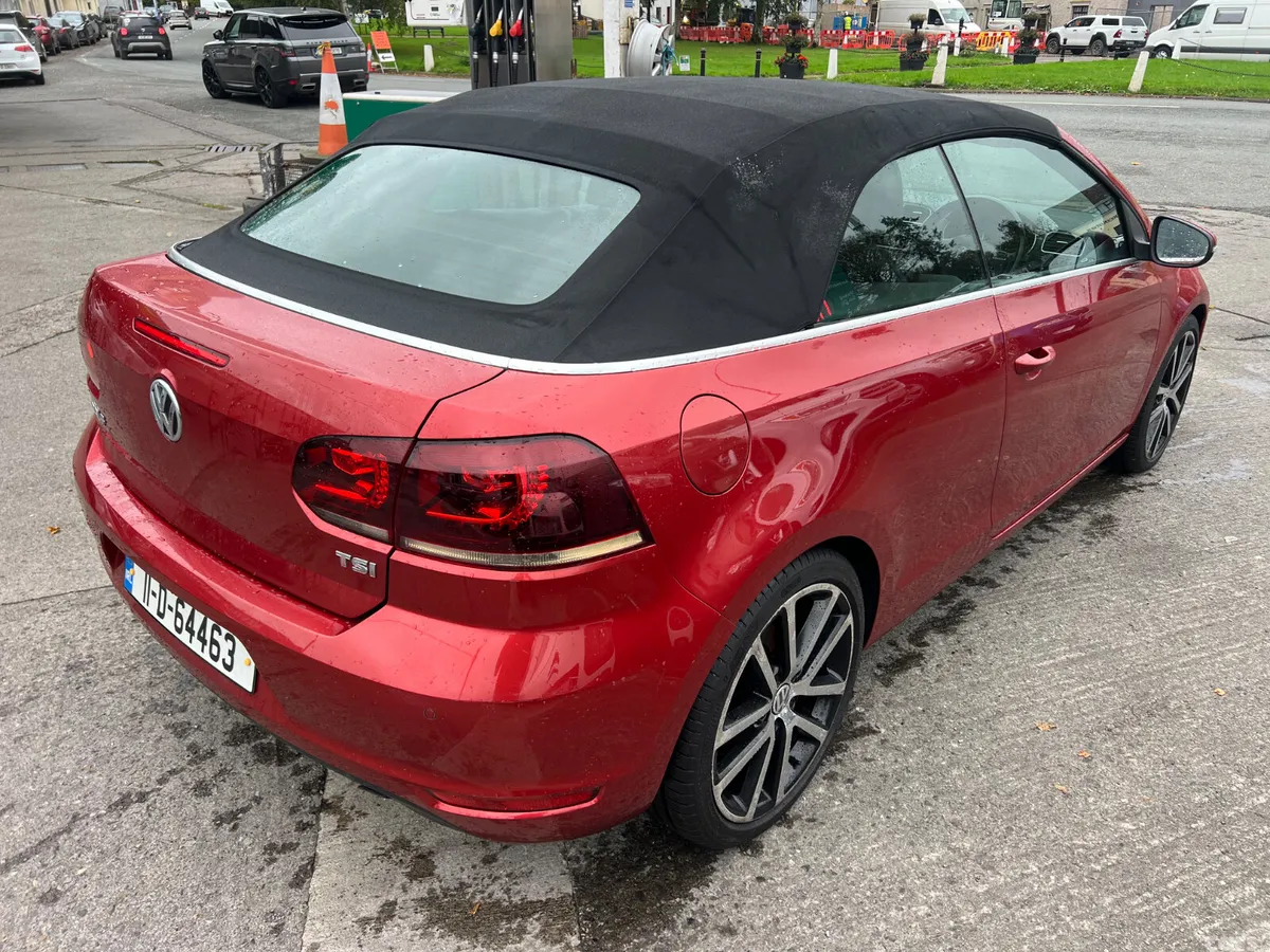 Volkswagen Golf Convertible, Petrol, 2011, Red
