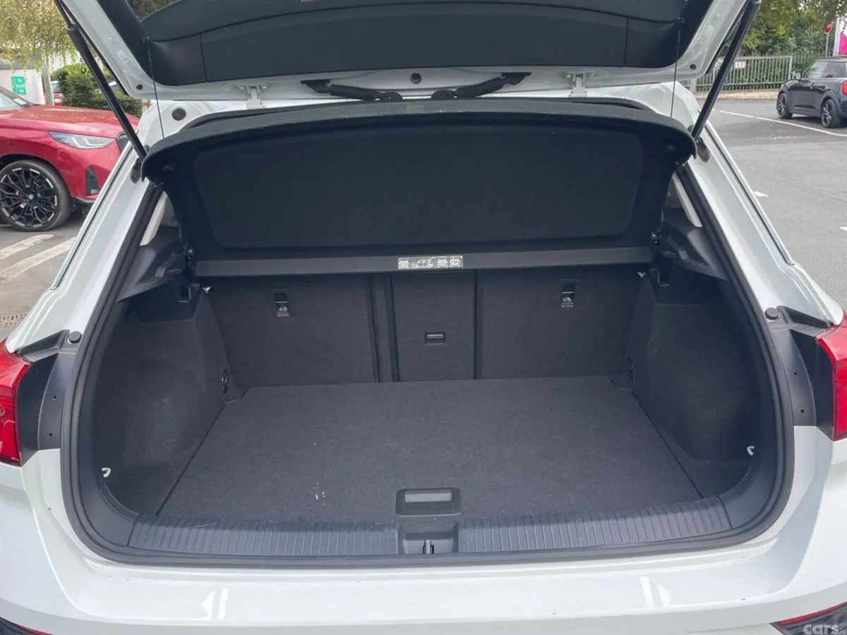 Volkswagen T-Roc SUV, Petrol, 2020, White