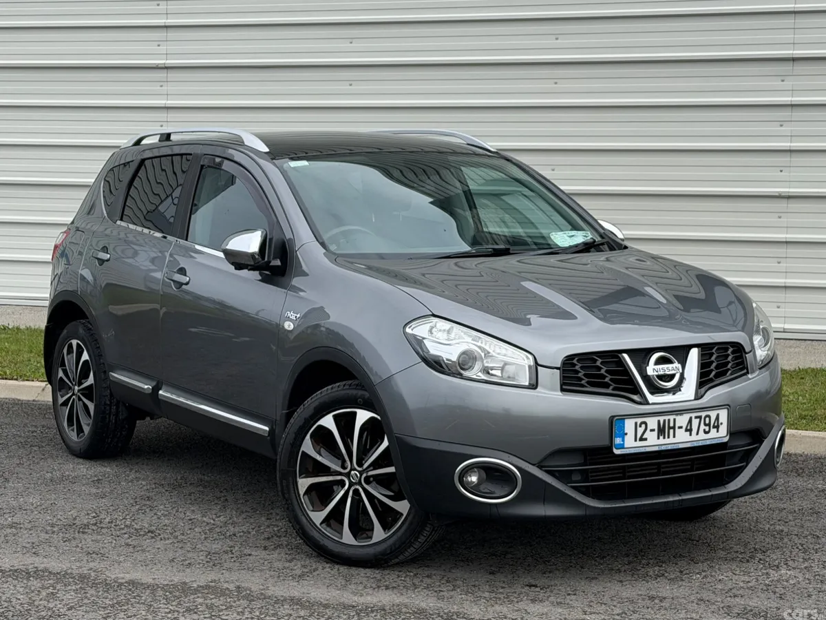Nissan Qashqai Hatchback, Diesel, 2012, Grey