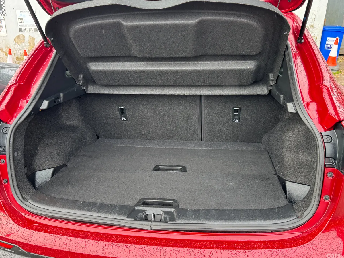 Nissan Qashqai MPV, Diesel, 2018, Red