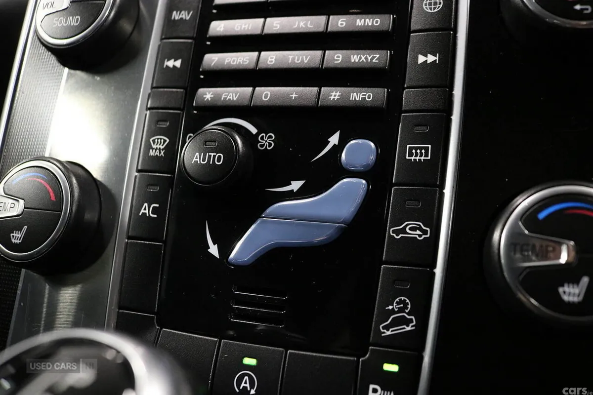 Volvo XC60 SUV, Diesel, 2017, Grey