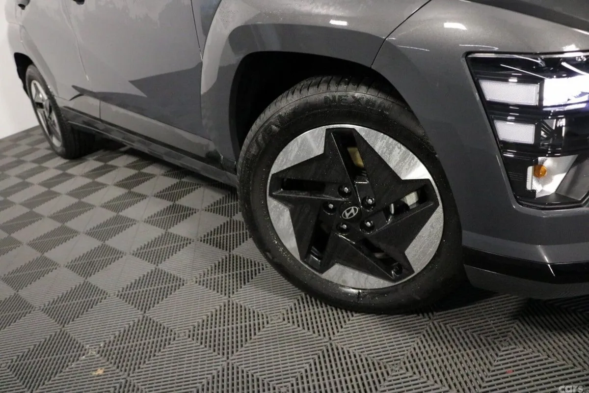 Hyundai KONA MPV, Electric, 2026, Grey