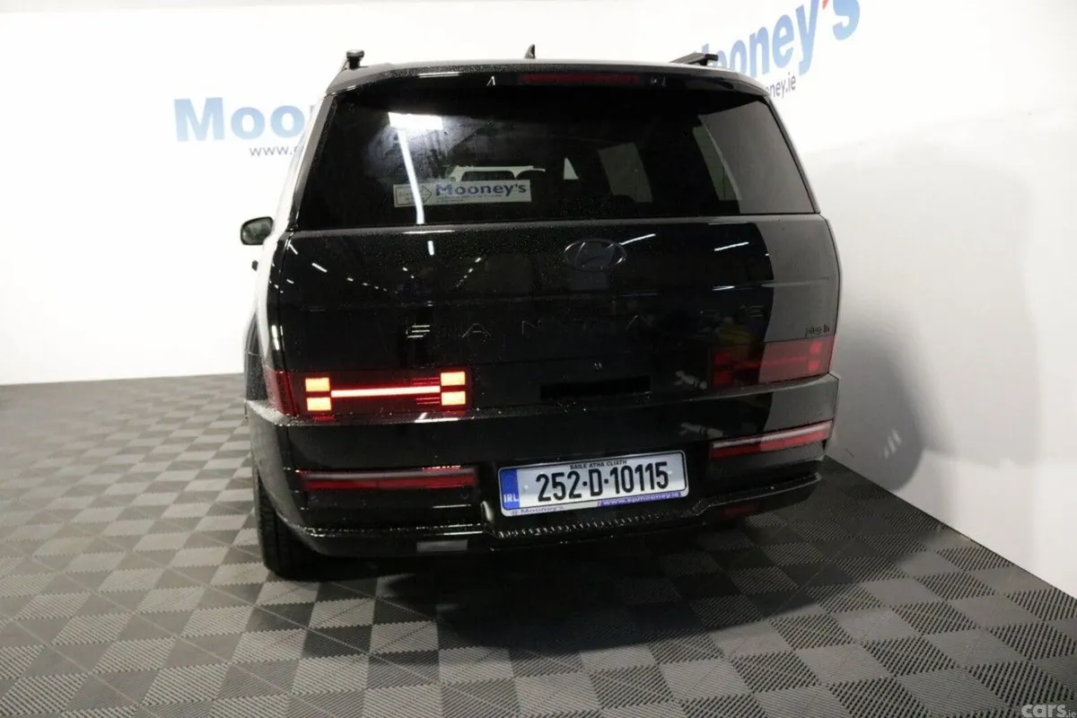 Hyundai Santa Fe SUV, Petrol Plug-in Hybrid, 2025, Black
