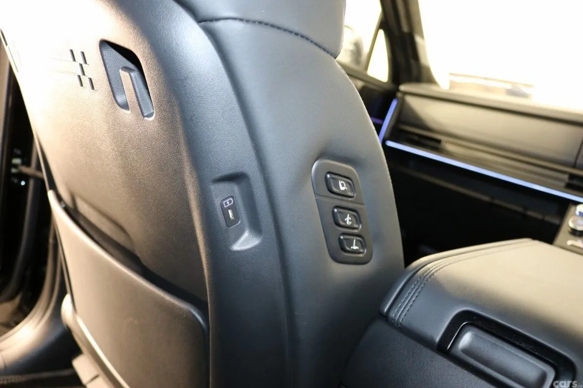 Hyundai Santa Fe SUV, Petrol Plug-in Hybrid, 2025, Black
